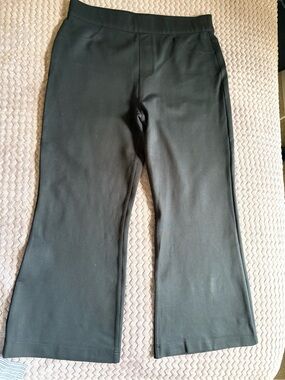 SPANX Black High Waisted Pull-On Cropped Flare Seam Detail Pants Leggings